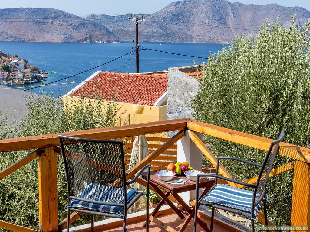 Fotinis Cottage Sými Luaran gambar